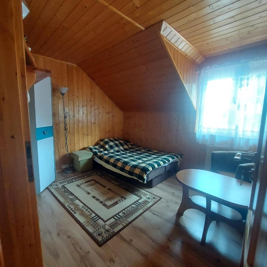 Pokoje Goscinne U Huberta Sablówka Exterior foto